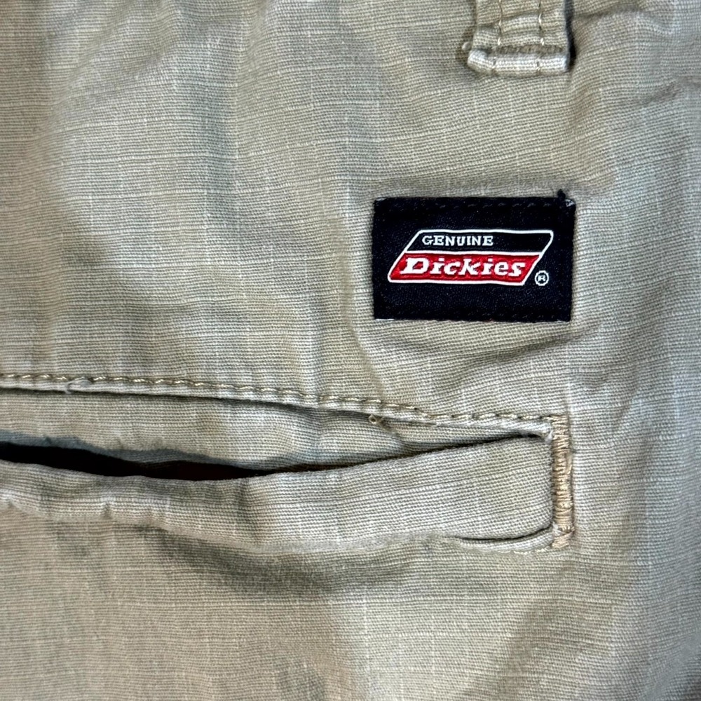 Genuine Dickies Mens Ripstop Shorts Mens 34 Beige Stretch Flex Multi-Use - Picture 3 of 8